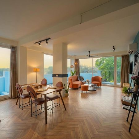 Minimalist Poshtel & Suites Нью-Дели Экстерьер фото
